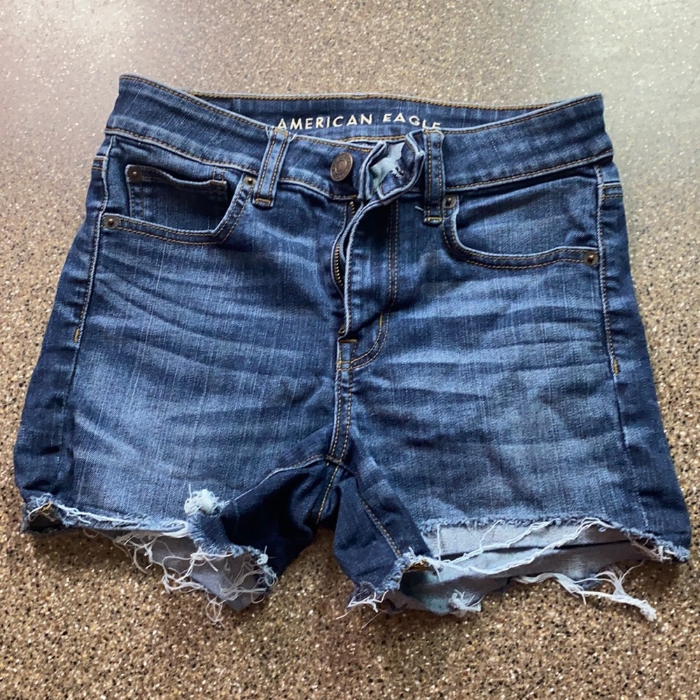 American Eagle hi-rise shortie shorts size 2